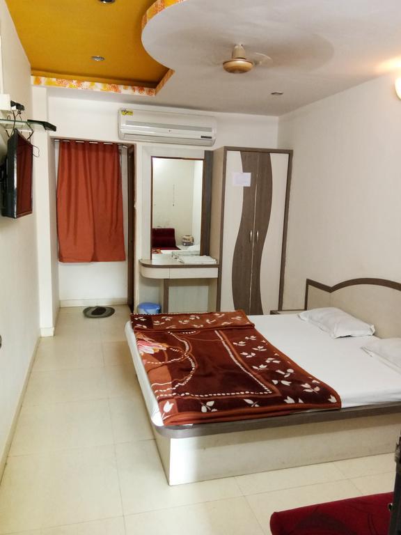Hotel Sudarshan Натгдвара Екстер'єр фото